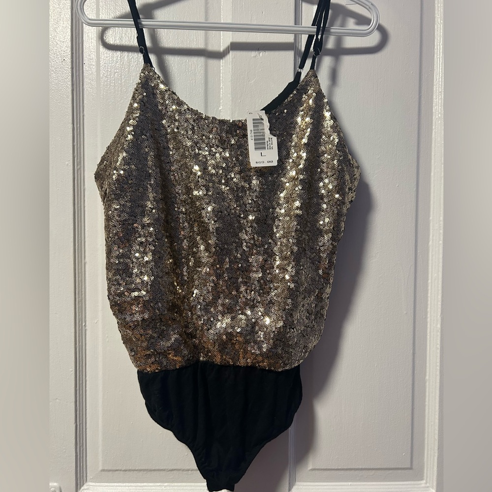 NWT! Sparkly sequin bodysuit